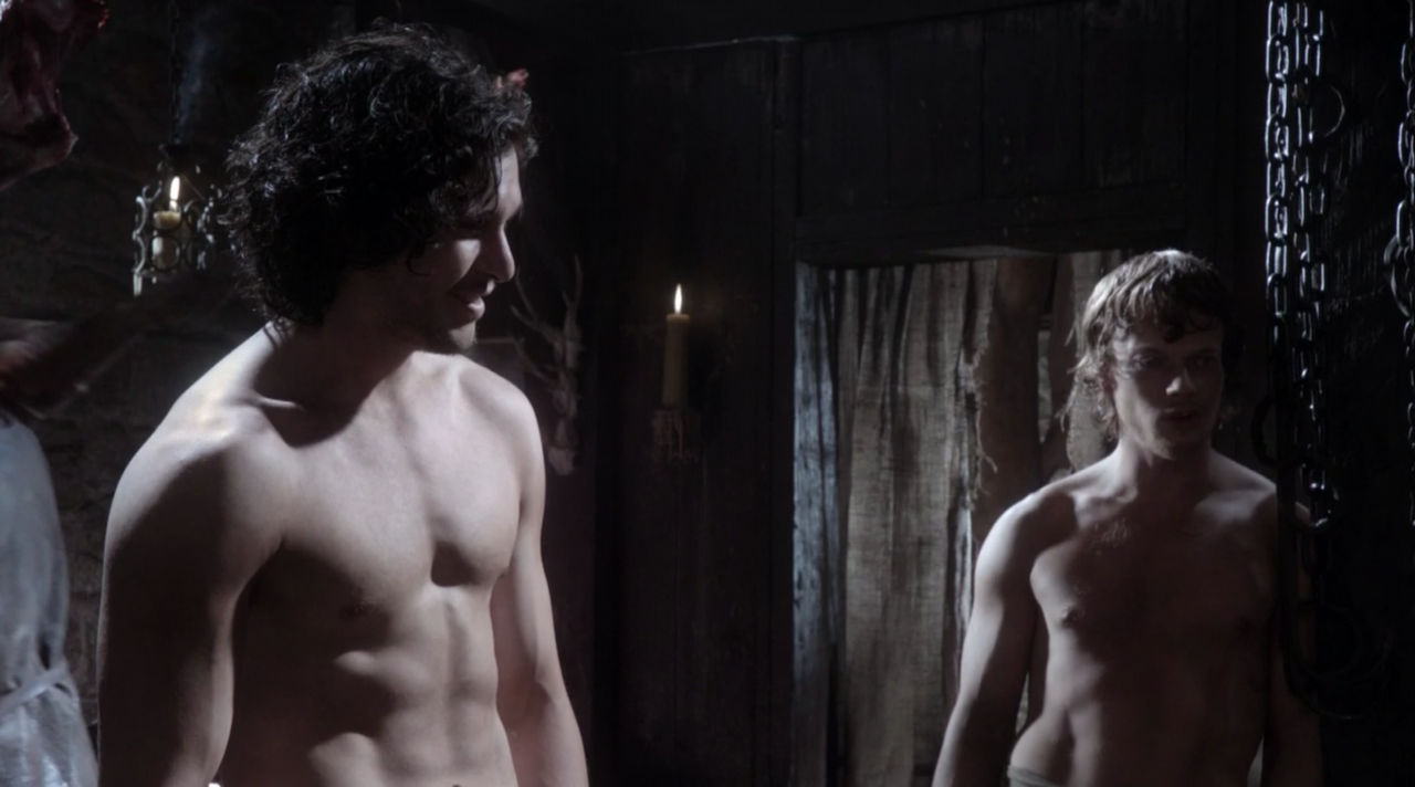 Kit Harington and Alfie Allen shirtless, Game of Thrones - Violet Blue ® | ...